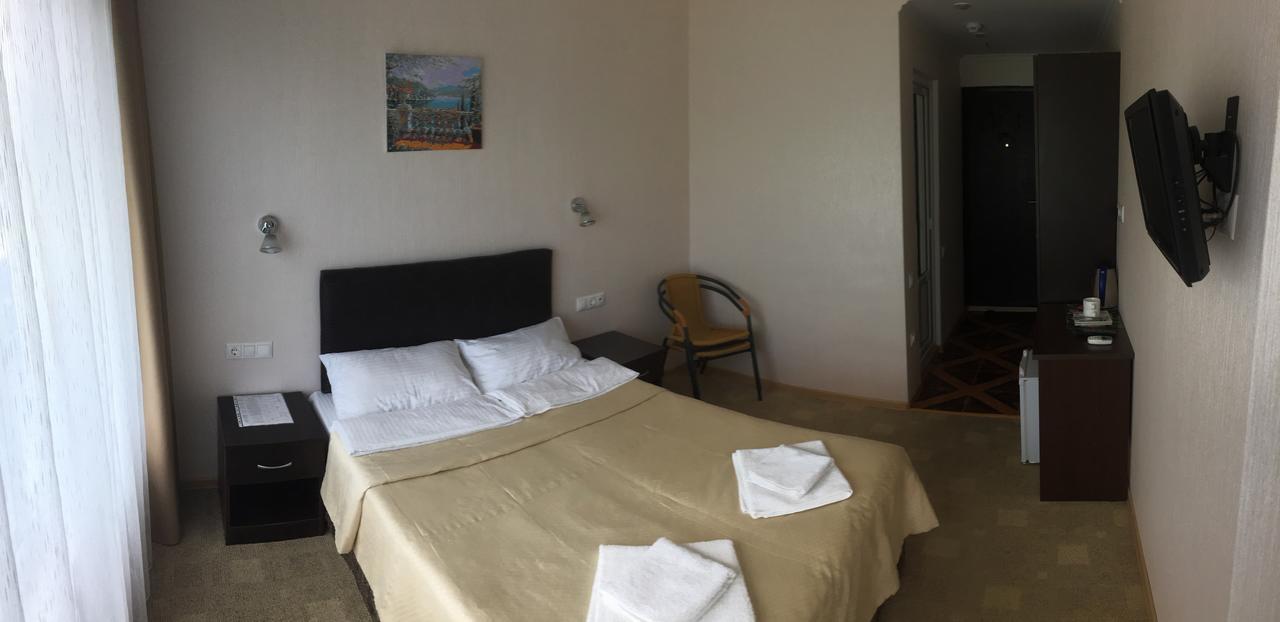 Iceberg Hotel Pizunda Luaran gambar