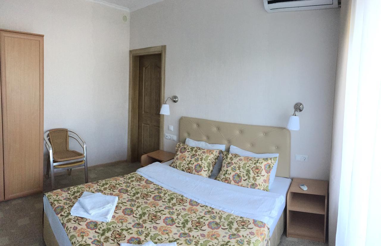 Iceberg Hotel Pizunda Luaran gambar